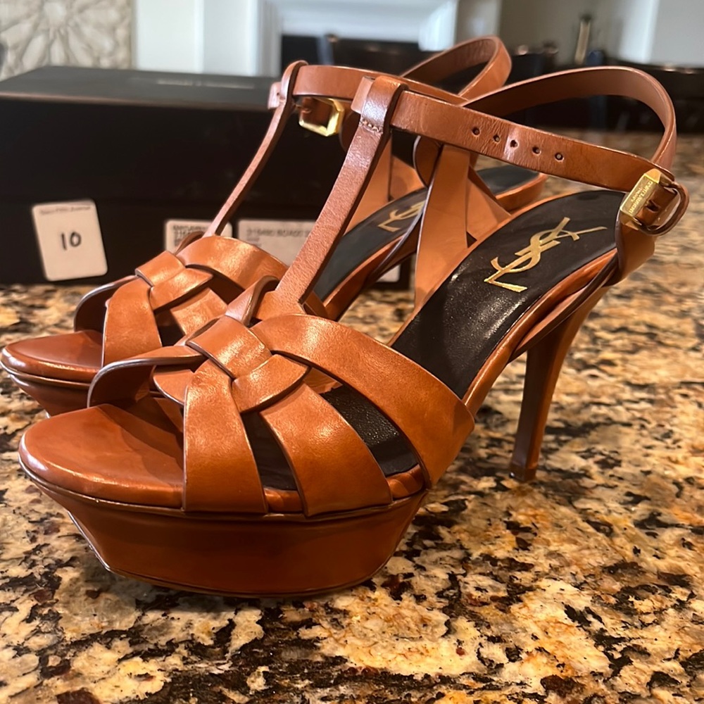 Saint Laurent Tribute sandal